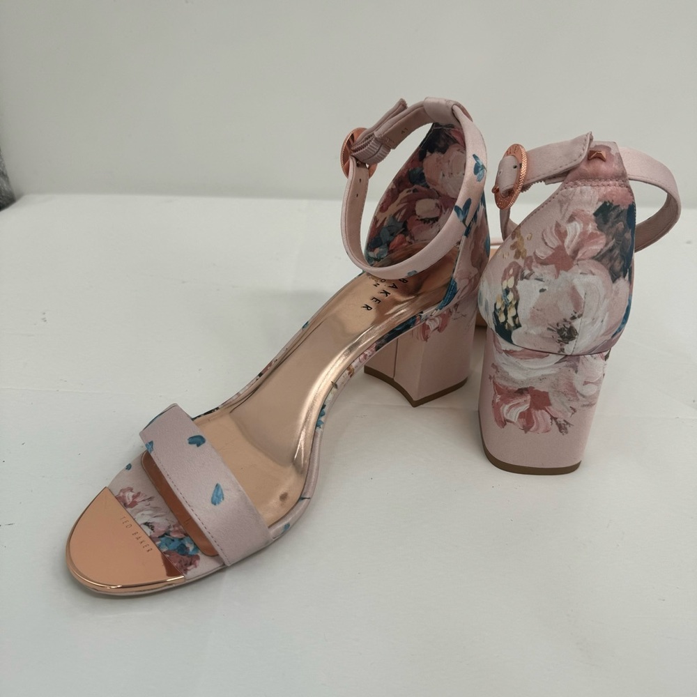 NWOB Ted Baker Manyah Printed Block Heeled Sandals Size 10.5 Ankle Strap New